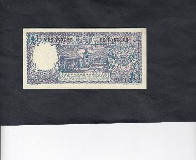 Beschrijving achterzijde: BUILDING